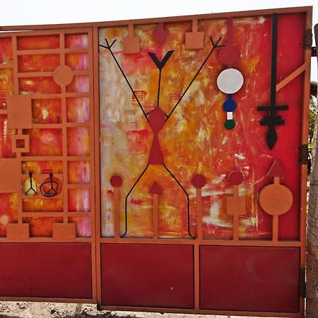 Mama Africa Art Residence & Art Center Gambia Tanji 外观 照片