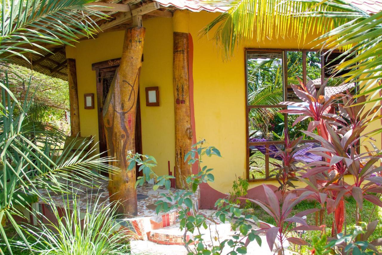 Mama Africa Art Residence & Art Center Gambia Tanji 外观 照片