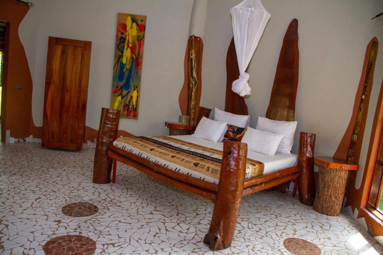 Mama Africa Art Residence & Art Center Gambia Tanji 外观 照片