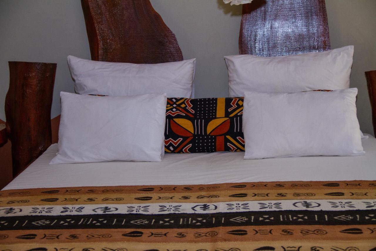 Mama Africa Art Residence & Art Center Gambia Tanji 外观 照片