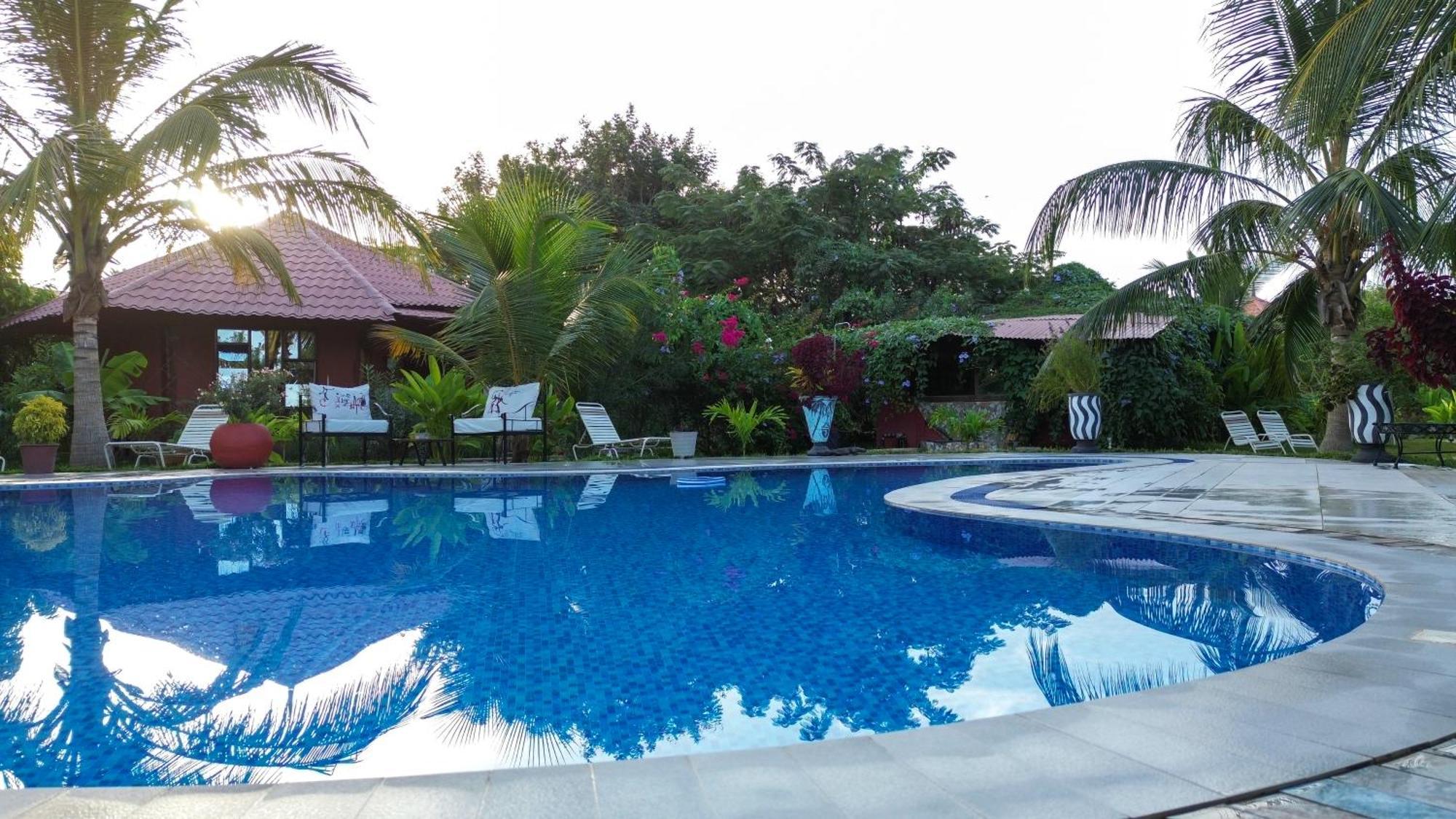 Mama Africa Art Residence & Art Center Gambia Tanji 外观 照片