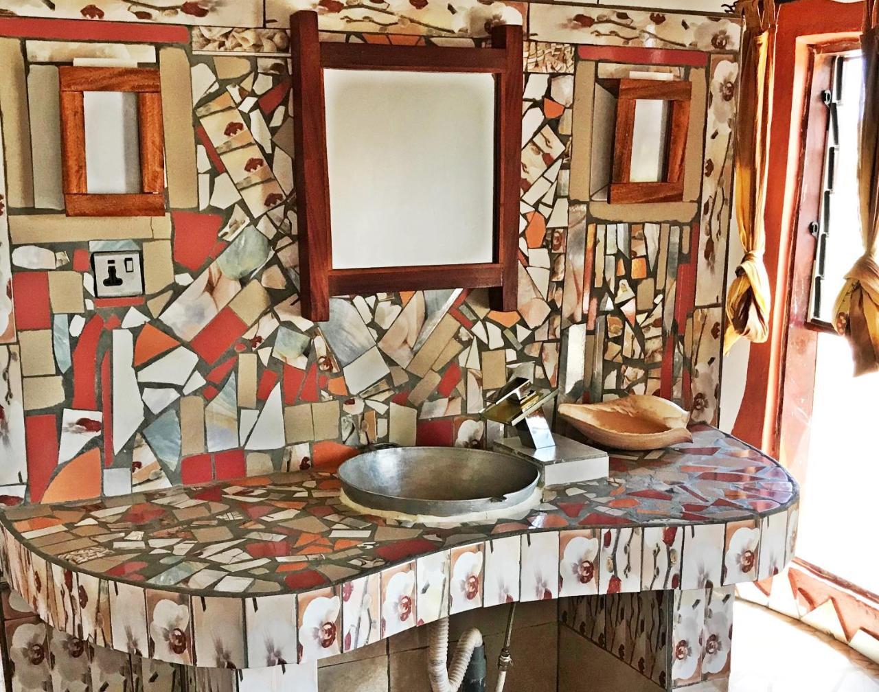 Mama Africa Art Residence & Art Center Gambia Tanji 外观 照片